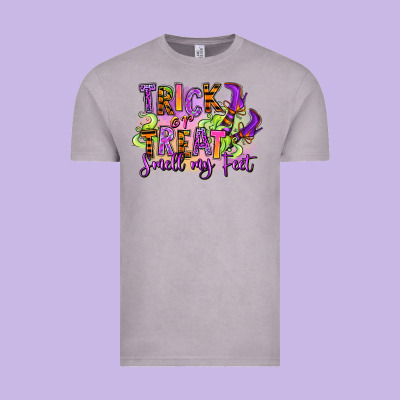 Vintage Tee Trick or treat smell my feet
