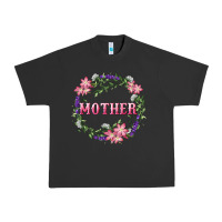 Pigment Black Mother With Floral Wreath Urban Heavy Tee - RanaPortraitStore