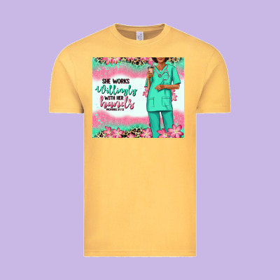 Vintage Tee she works willingly with her hands afro nurse