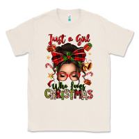 Natural just a girl who loves christmas afro messy bun Classic Tee - texasbilliewilder