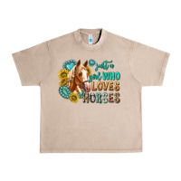 French Oak western just a girl who loves horses Urban Heavy Tee - texasbilliewilder