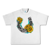 Lunar Rock horseshoe cowhide and sunflowers Urban Heavy Tee - texasbilliewilder