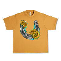 Peanut Butter horseshoe cowhide and sunflowers Urban Heavy Tee - texasbilliewilder
