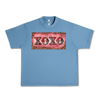Pebble Blue Xoxo cowhide and leopard Urban Heavy Tee - RanaPortraitStore