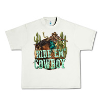 Pistachio ride em cowboy Urban Heavy Tee - texasbilliewilder