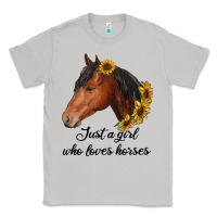 Moon Dust just a girl who loves horses Classic Tee - RanaPortraitStore