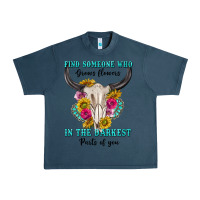 Midnight Navy find someone who in the darkest parts of you Urban Heavy Tee - texasbilliewilder