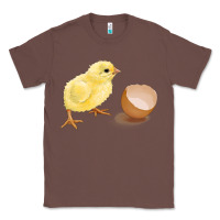Chestnut chick with egg Classic Tee - RanaPortraitStore