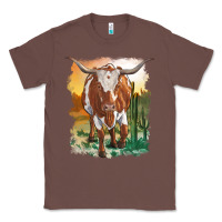 Chestnut longhorn cow with desert background Classic Tee - RanaPortraitStore