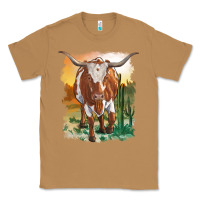 Toasted Coconut longhorn cow with desert background Classic Tee - RanaPortraitStore