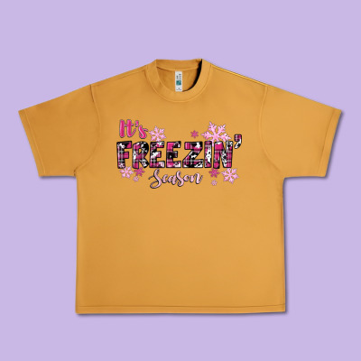 Urban Heavy Tee It's Freezin Season Pink Christmas