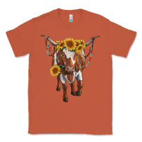 Copper longhorn cow with sunflowers Classic Tee - RanaPortraitStore