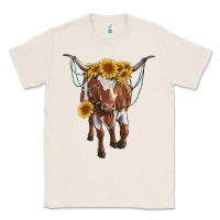 Natural longhorn cow with sunflowers Classic Tee - RanaPortraitStore