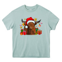 Arona festive highland cow Heavy Core Tee - CowhideDigitalArt