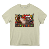 Mossy festive farmyard gathering Heavy Core Tee - CowhideDigitalArt
