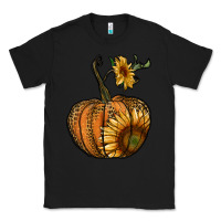 Black pumpkin with sunflower Classic Tee - RanaPortraitStore