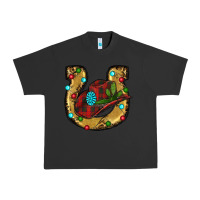 Pigment Black Christmas Horseshoe Urban Heavy Tee - RanaPortraitStore