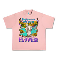 Salmon find someone who grows flowers Urban Heavy Tee - texasbilliewilder