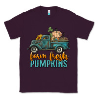 Plum farm fresh pumpkins truck Classic Tee - RanaPortraitStore