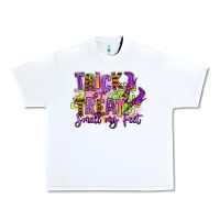 White Trick or treat smell my feet Urban Heavy Tee - RanaPortraitStore