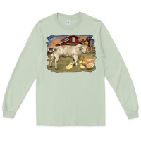 Matcha charolaris bull and chicken in barnyard Long Sleeve Tee - RanaPortraitStore