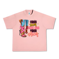 Salmon Good shoes take you to good places black fashion g Urban Heavy Tee - RanaPortraitStore