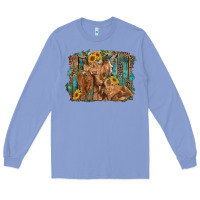 Colony Blue highland cow family cattle and calf with sunflower and turquoise backg Long Sleeve Tee - RanaPortraitStore