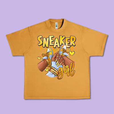 Urban Heavy Tee yellow sneaker girl afro woman