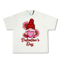 Pistachio happy valentines day gnomes with sunflower Urban Heavy Tee - RanaPortraitStore