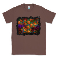 Chestnut halloween pumpkin background Classic Tee - BundleAndBundleShop