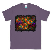 Lavender halloween pumpkin background Classic Tee - BundleAndBundleShop