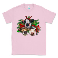 Bubblegum Pink christmas cows with tree Classic Tee - RanaPortraitStore