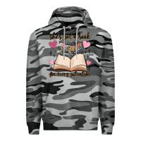 Slate Camo she's got a book for every situation Premium Hoodie - MaliasSmallBusiness