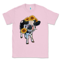 Bubblegum Pink heifer cow Classic Tee - RanaPortraitStore
