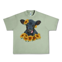 Oil Green black angus calf with sunflowers Urban Heavy Tee - RanaPortraitStore