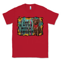 Red life is better with a labrador Classic Tee - RanaPortraitStore