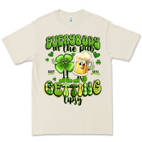 Bone everybody in the pub getting tipsy artiststas Premium Tee - Artiststas
