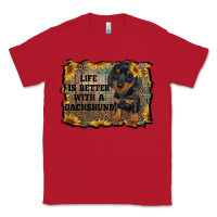Red life is better with a dachshund Classic Tee - RanaPortraitStore