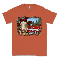 Copper merry christmas heifer cow with farm Classic Tee - RanaPortraitStore