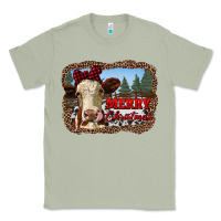 Matcha merry christmas heifer cow with farm Classic Tee - RanaPortraitStore