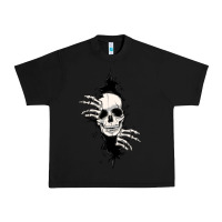 Black skull in the wall file Urban Heavy Tee - MaliasSmallBusiness