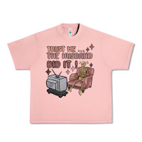 Salmon trust me the husband did it Urban Heavy Tee - MaliasSmallBusiness