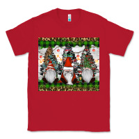 Red gnomes Christmas Classic Tee - RanaPortraitStore