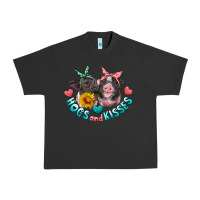 Pigment Black hogs and kisses pigs Urban Heavy Tee - Artiststas