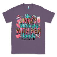 Lavender she works willingly with her hands Classic Tee - texasbilliewilder