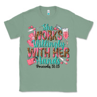 Sage she works willingly with her hands Classic Tee - texasbilliewilder