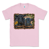 Bubblegum Pink western black angus cattle and calf with leopard Classic Tee - RanaPortraitStore