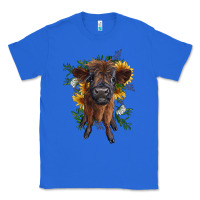 True Royal highland cow with sunflower Classic Tee - RanaPortraitStore