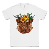White highland cow with sunflowers Classic Tee - RanaPortraitStore