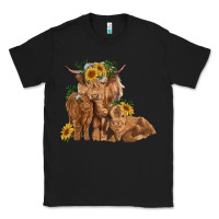 Black highland cow family Classic Tee - RanaPortraitStore